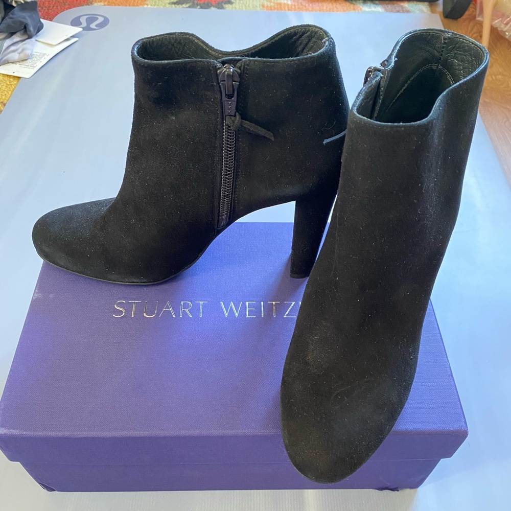 Stuart Weitzman Gran Suede Bootie sz 7